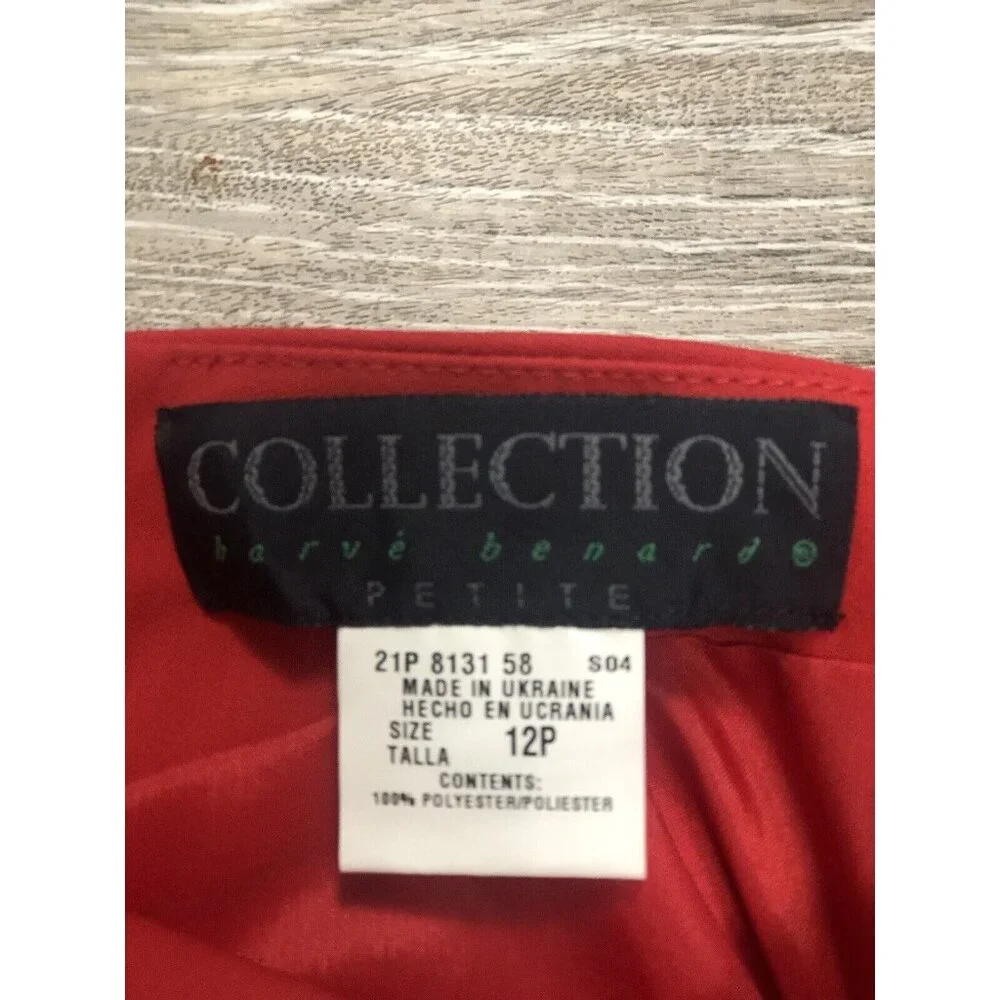 Harve Benard Woman's Pencil Skirt Red Size 12P Lined Back Zipper and Slit‎